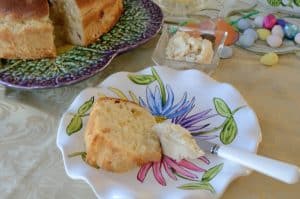 pashka-bread-cheese