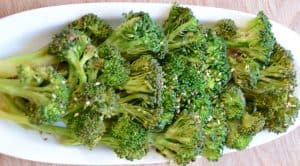 garlic-steamed-broccoli