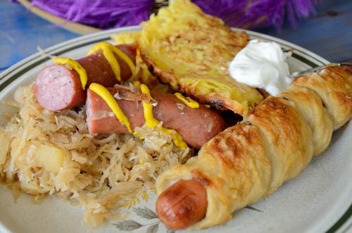 pretzel-sausage-sauerkraut