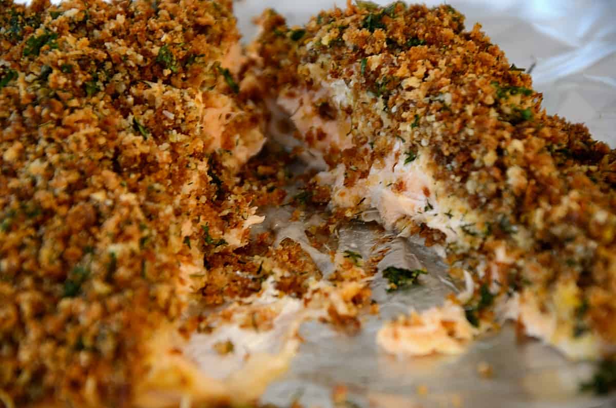 Baking sheet with Herb crusted salmon