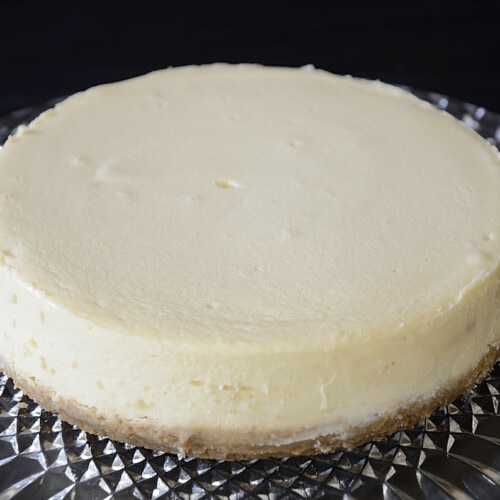 Plain, creamy cheesecake with a graham cracker crust.