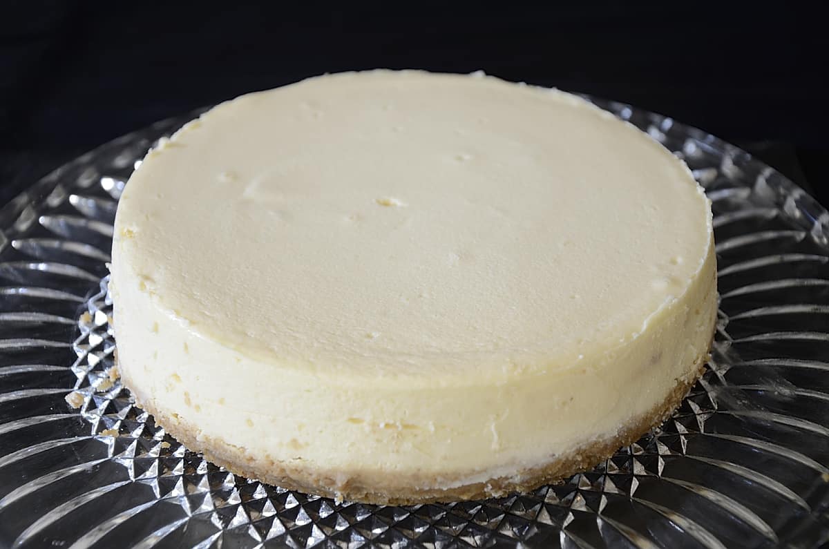 Plain, creamy cheesecake with a graham cracker crust.