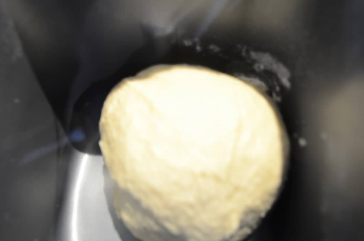 Dough for sweetened condensed milk in bread machine.